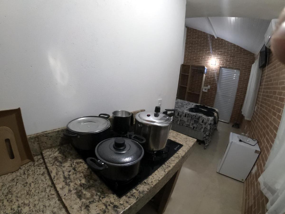 Paul'S Kitchenettes Da Praia & Nemo Dive, Centro De Mergulho سانتا كروز كابراليا المظهر الخارجي الصورة