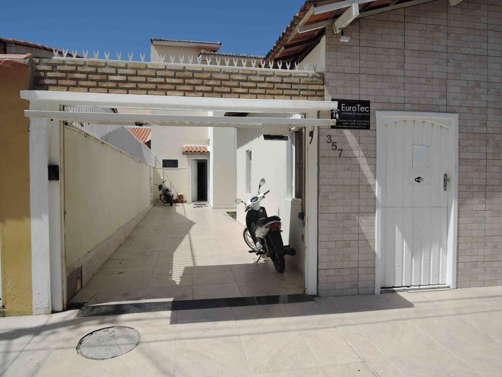 Paul'S Kitchenettes Da Praia & Nemo Dive, Centro De Mergulho سانتا كروز كابراليا المظهر الخارجي الصورة